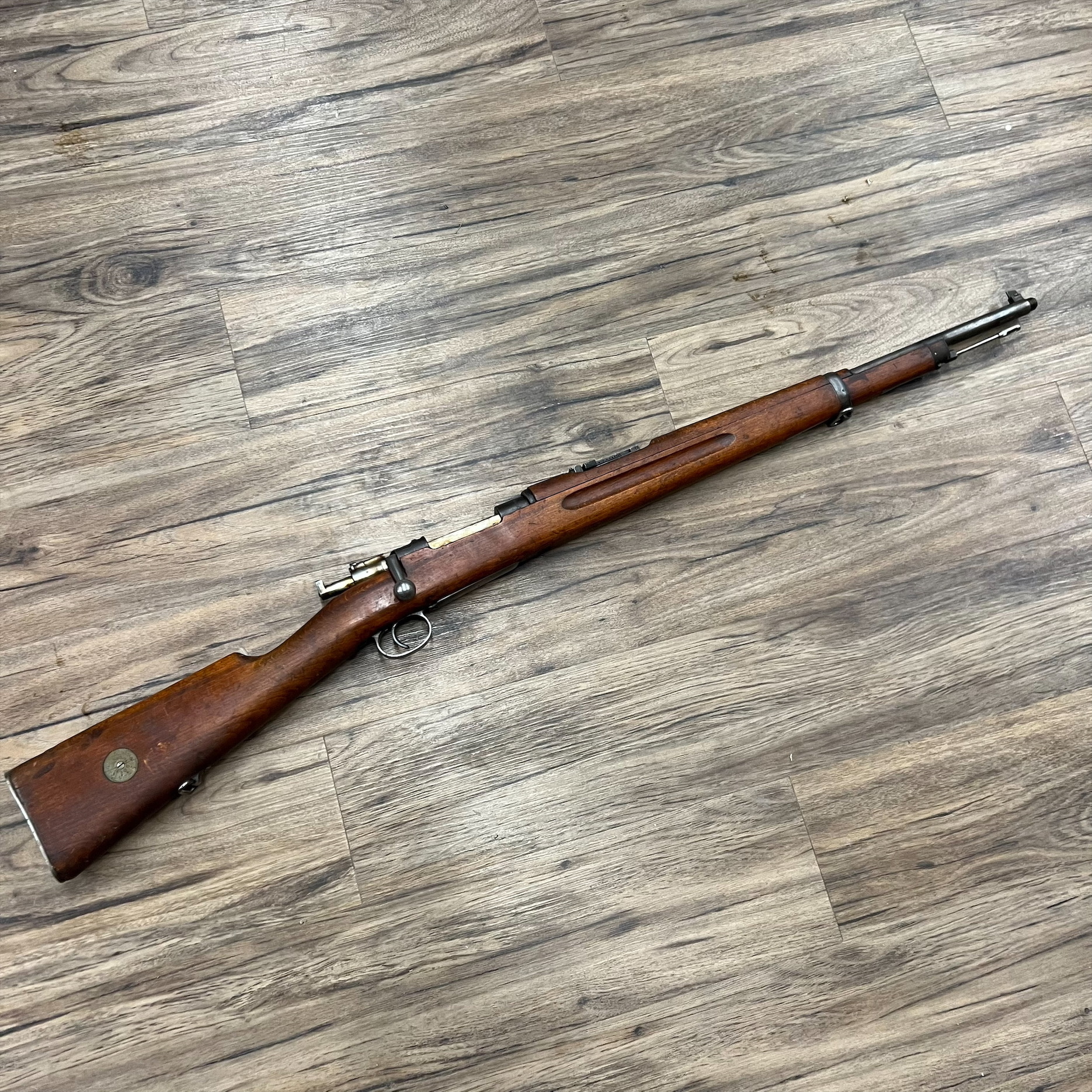 HUSQVARNA SWEDISH HUSQVARNA MAUSER M38 SHORT RIFLE, 6.5X55 SWEDISH, MISSING FRONT BARREL BAND, AS IS, PRE-OWNED