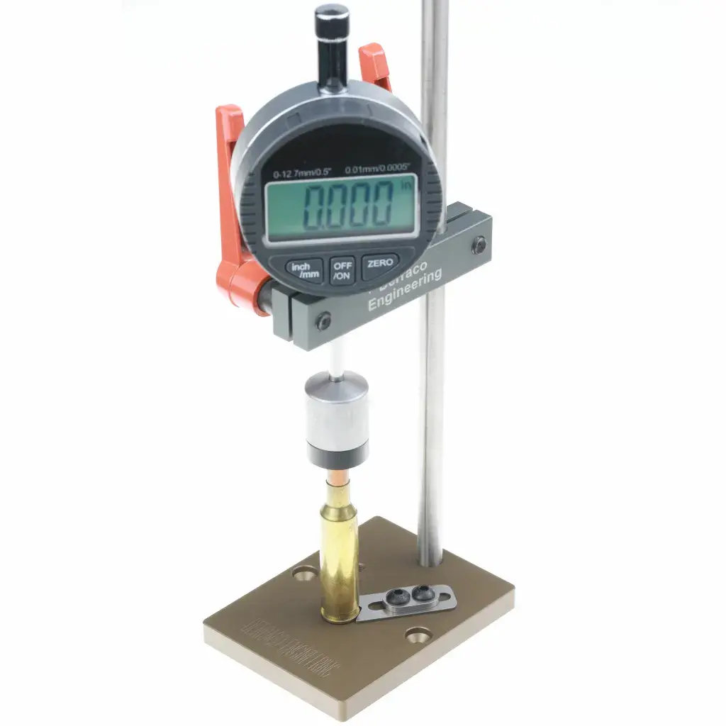 DERRACO ENGINEERING UP-RIGHT BULLET COMPARATOR DIAL STAND, W/ DIGITAL DIAL INDICATOR, REG & ELD BUSHING