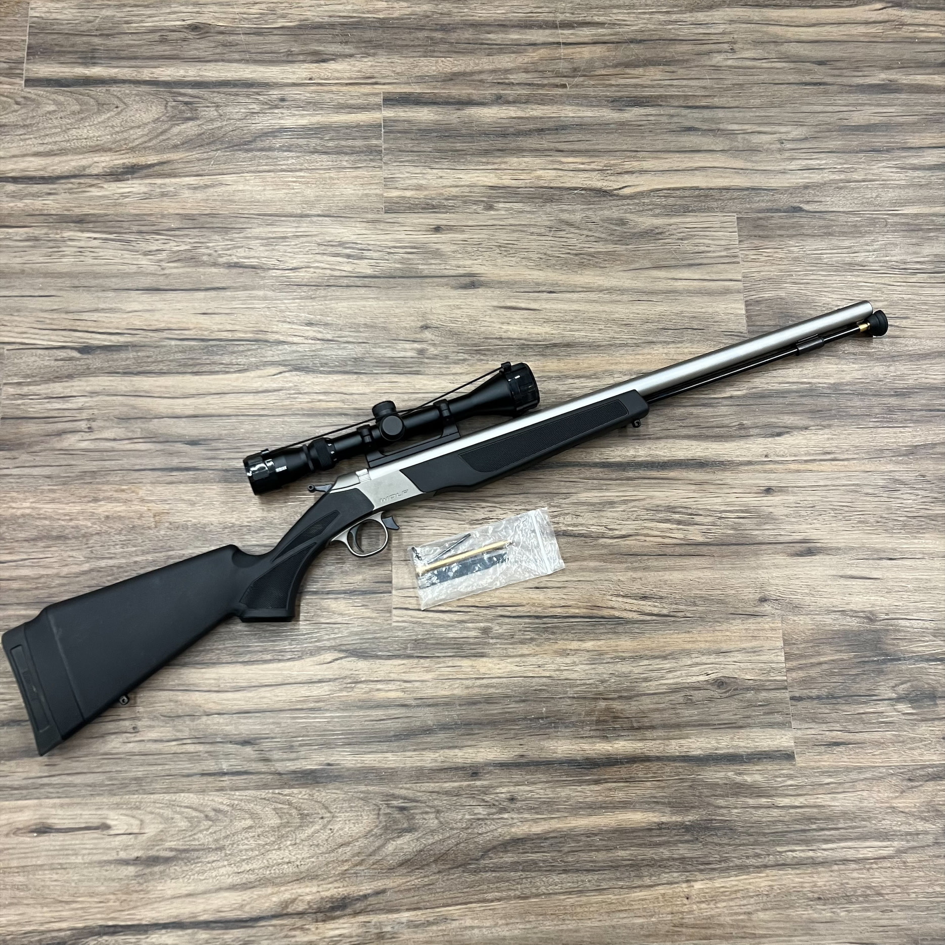 CVA CVA WOLF V2 MUZZLELOADER RIFLE, 50 CAL, W/ SCOPE, SS, BLACK, PRE-OWNED