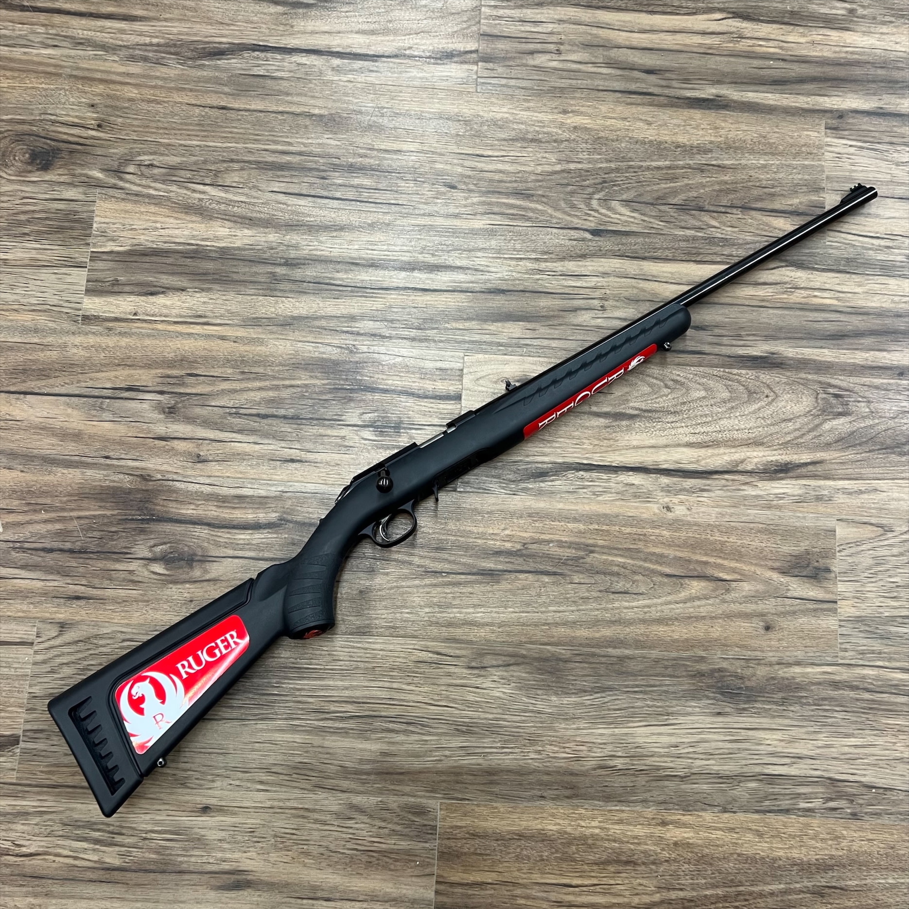 RUGER RUGER AMERICAN RIMFIRE RIFLE, 17 HMR, 22" BARREL, PRE-OWNED