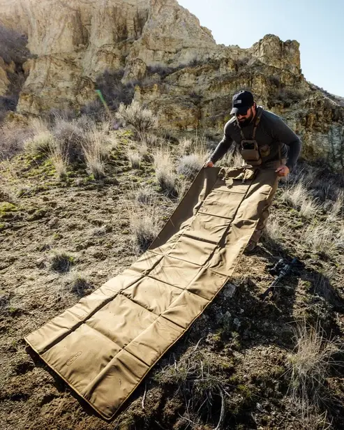 EBERLESTOCK DIRT NAP SHOOTING MAT, COYOTE BROWN
