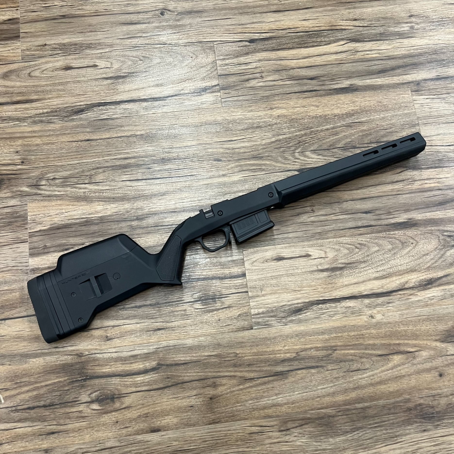 MAGPUL MAGPUL HUNTER 700 STOCK, REMINGTON 700, SHORT ACTION, BLACK, PRE-OWNED