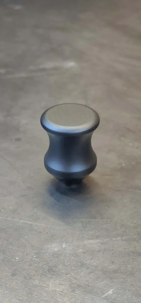 BECK BUILT BOLT KNOB, DEFIANCE DEVIANT, BLACK