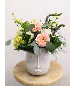 Floral Arrangement, Marguerite