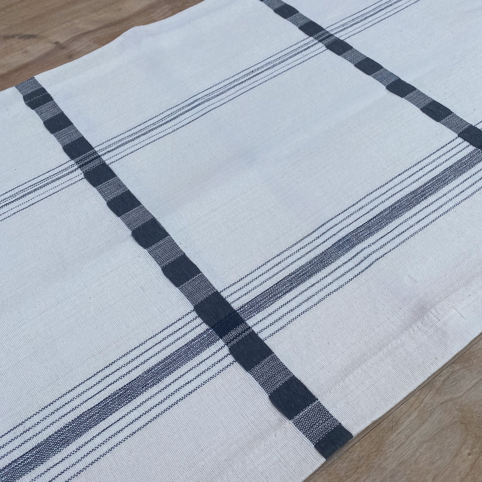 Table Runner, HW 118in