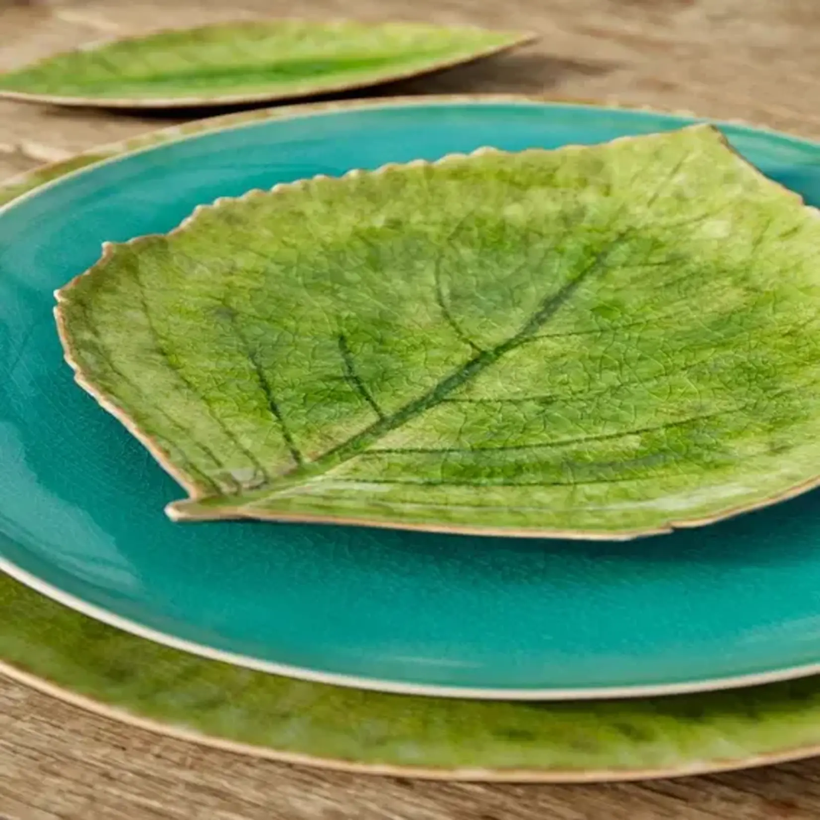 Plate, Riviera Tomate Hydrangea Leaf 8 in