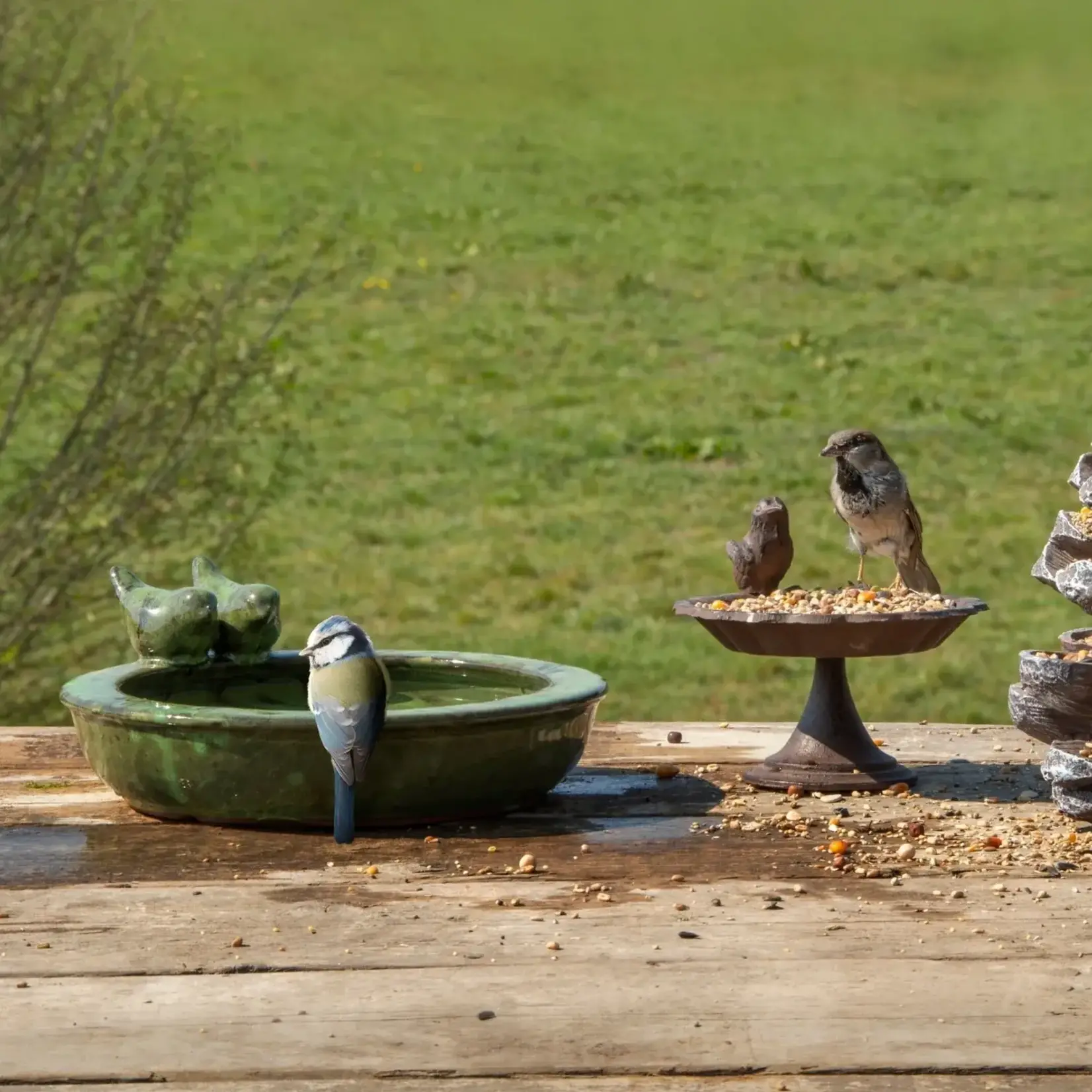 Bird Bath, Ceramic Round