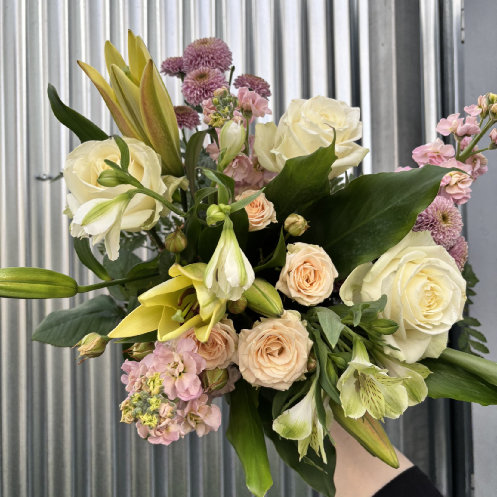 Mom's Seasonal Selection - Cut Flowers Bouquet