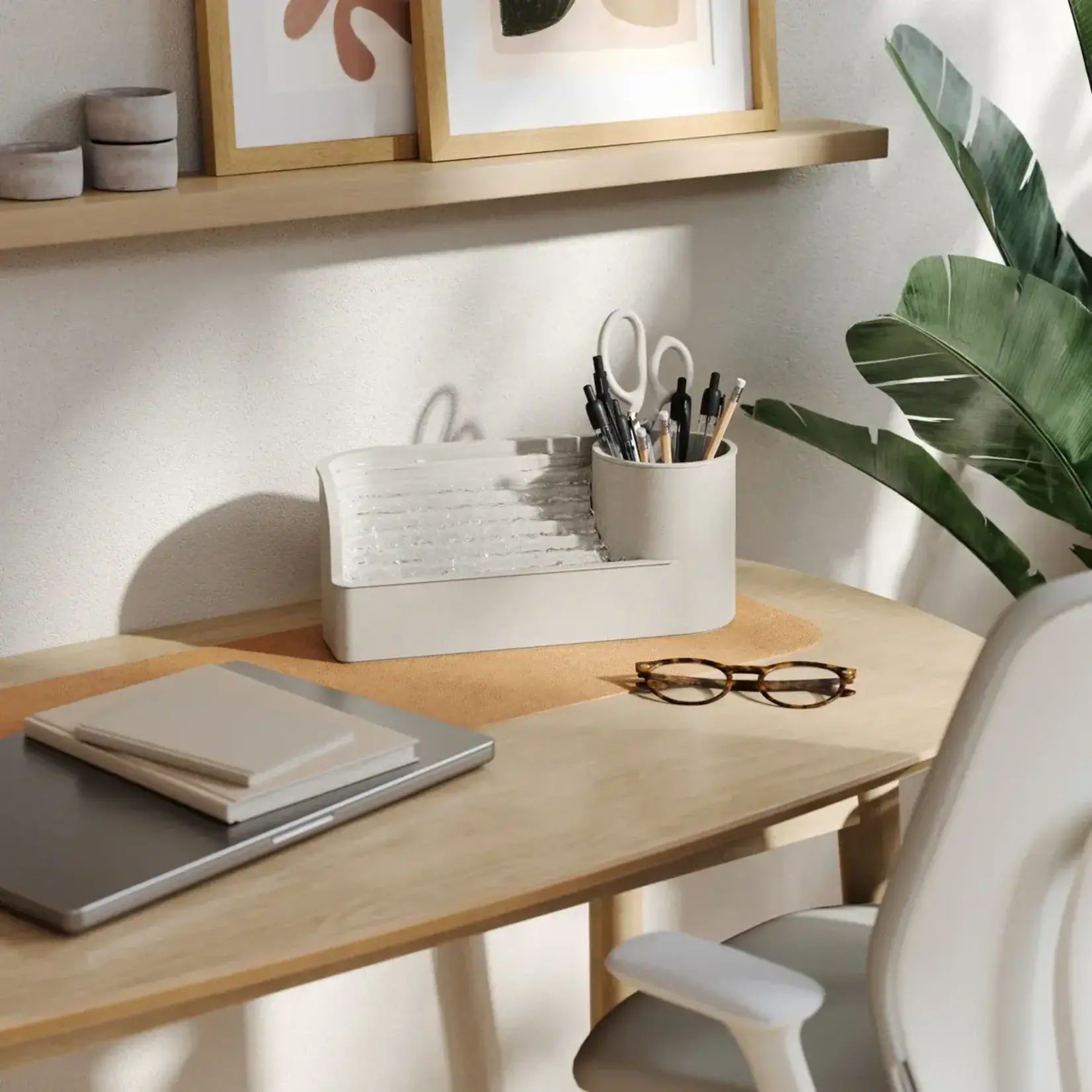 Fountain, Stream Desk