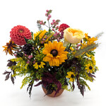Workshop, Seasonal Local Flower Centerpiece Oct 9 2025 6:30PM