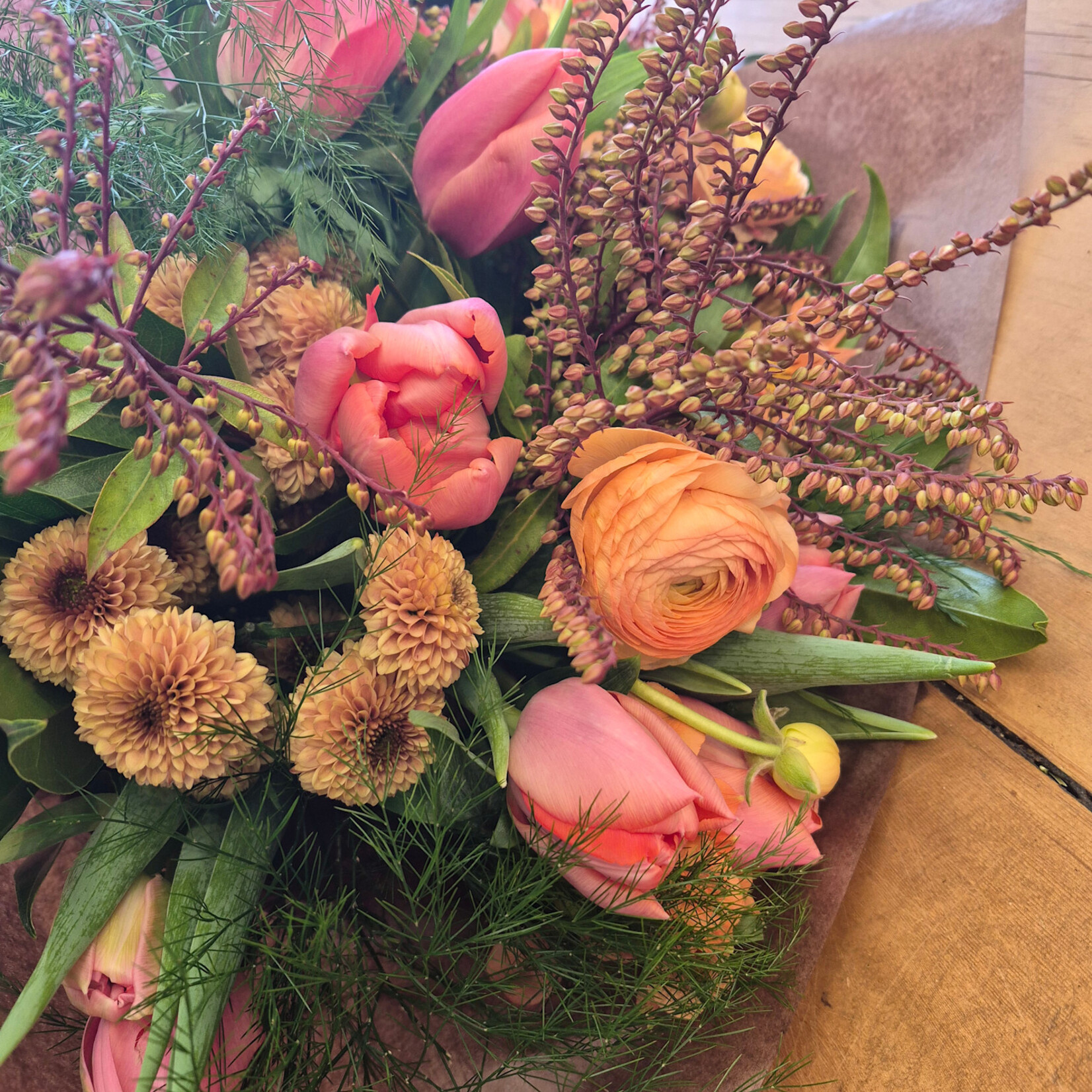 Workshop Springy centrepiece, Sustainable Flower Arranging Fundamentals March 26, 2026 6:30PM