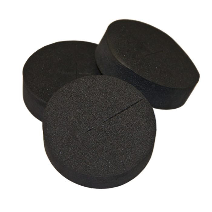 Neoprene pucks 2” black 1 plug