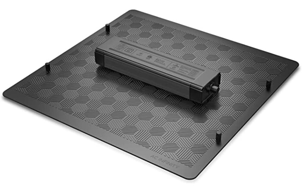 AC infinity Grow light 3x3 240 watt ionboard s33