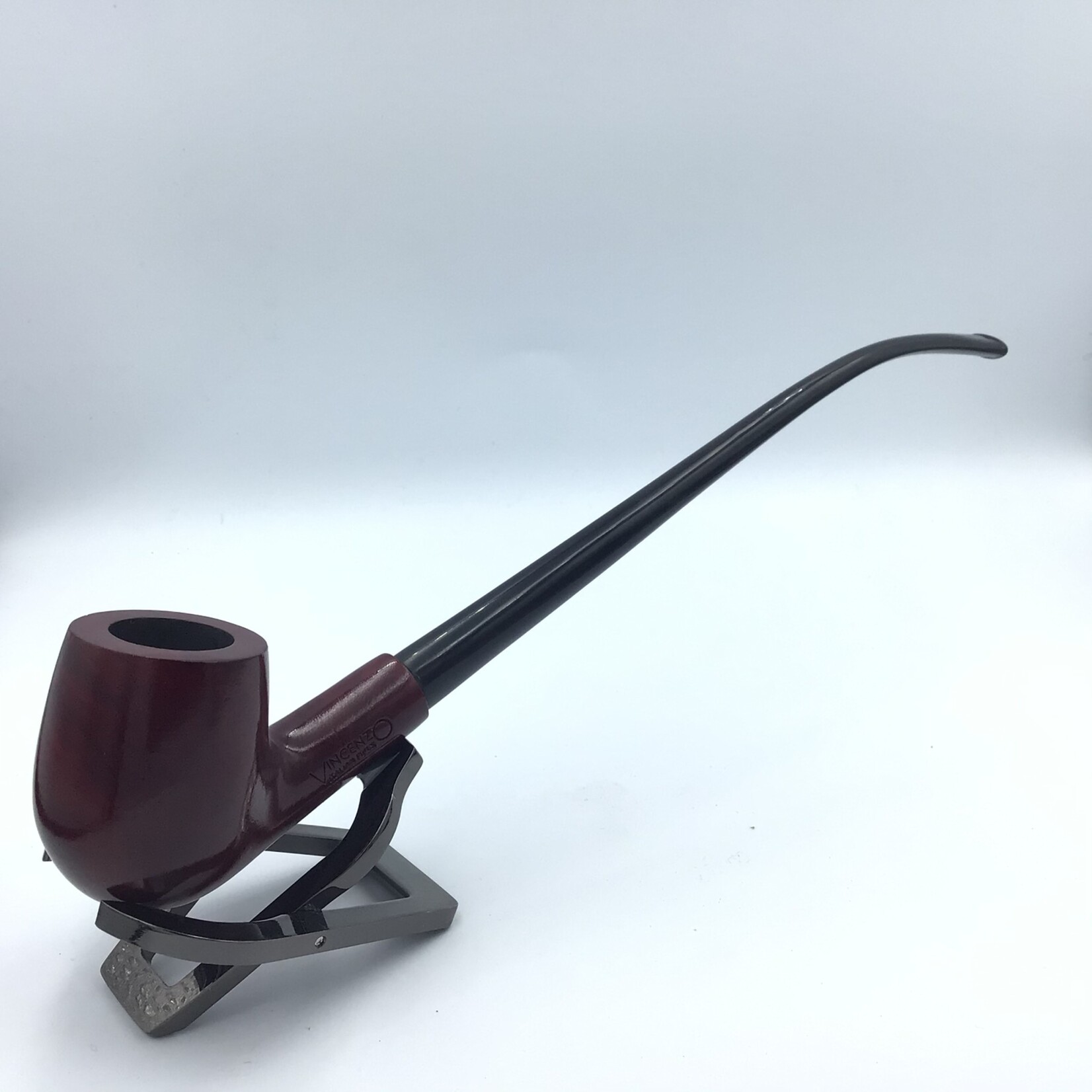 Vincenzo Vincenzo No. 16 Churchwarden