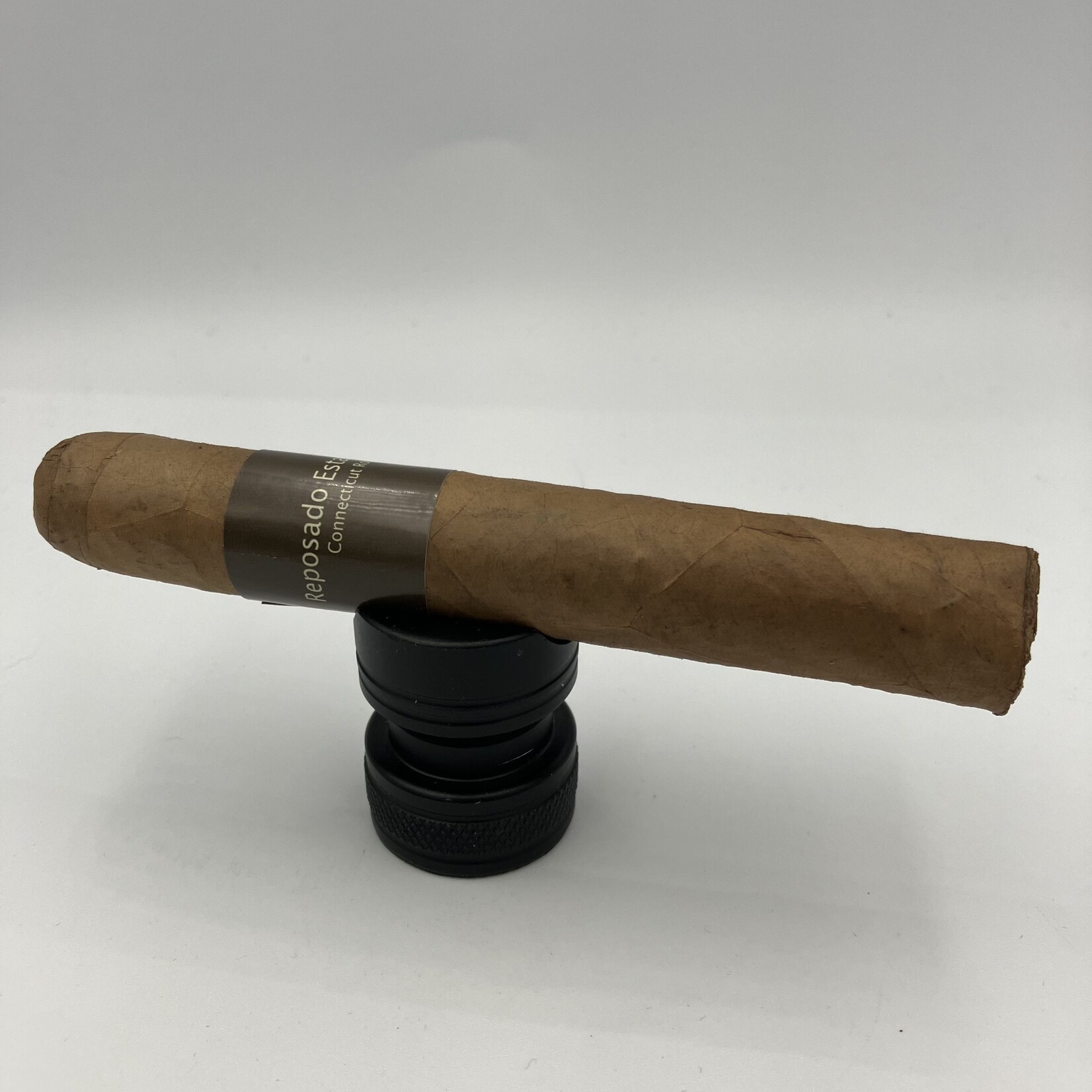 Reposado Reposado Estate Connecticut Robusto