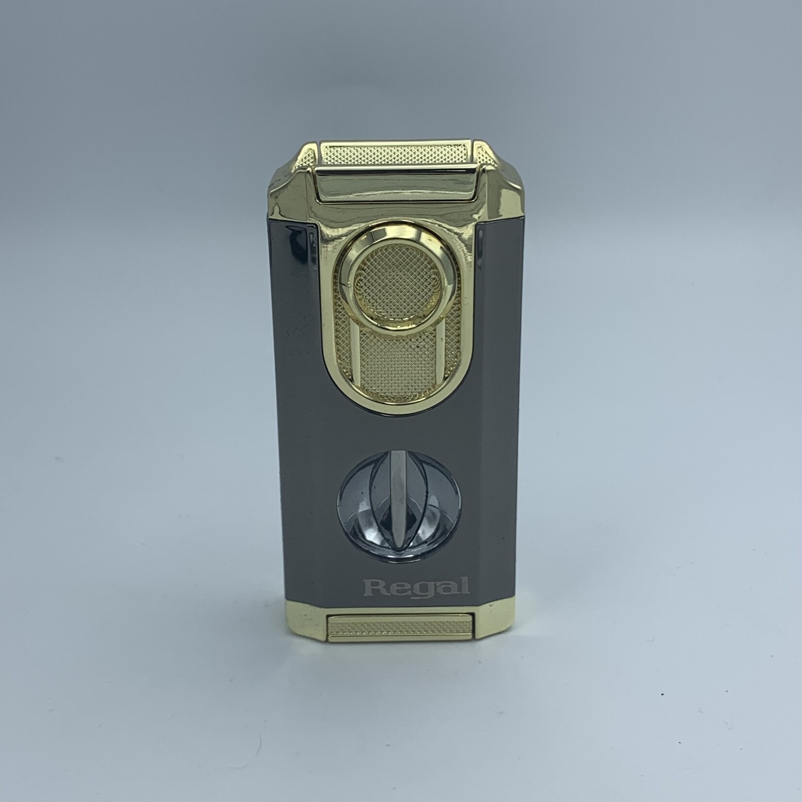 Regal Regal Lighter - Ultra Lighter V Cut Silver & Gold