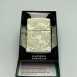 Zippo Zippo White & Gold Pattern Design