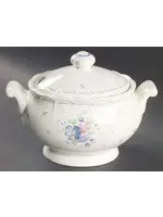 NIKKO DAUPHINE SAUCE BOAT & LID