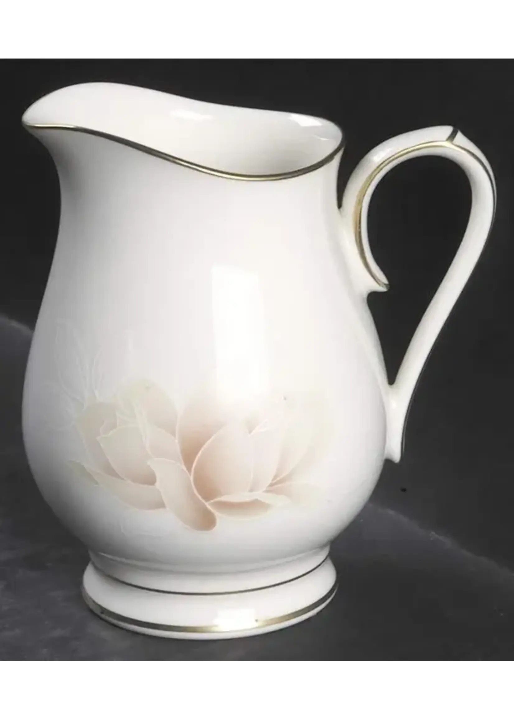 NORITAKE DEVOTION CREAMER