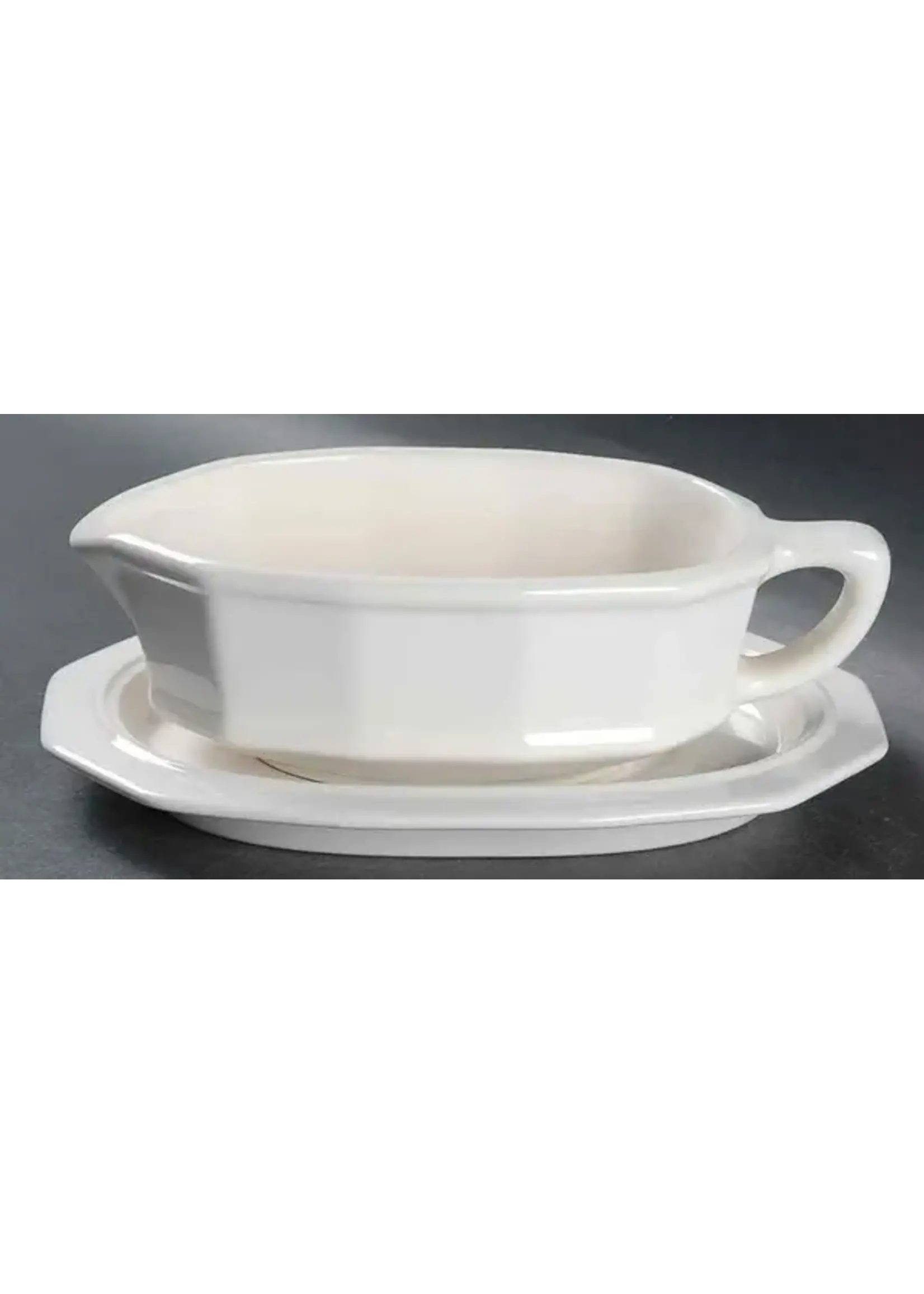 PFALTZGRAFF PFALTZGRAFF HERITAGE WHITE GRAVY BOAT / UNDERPLATE 8 7/8"