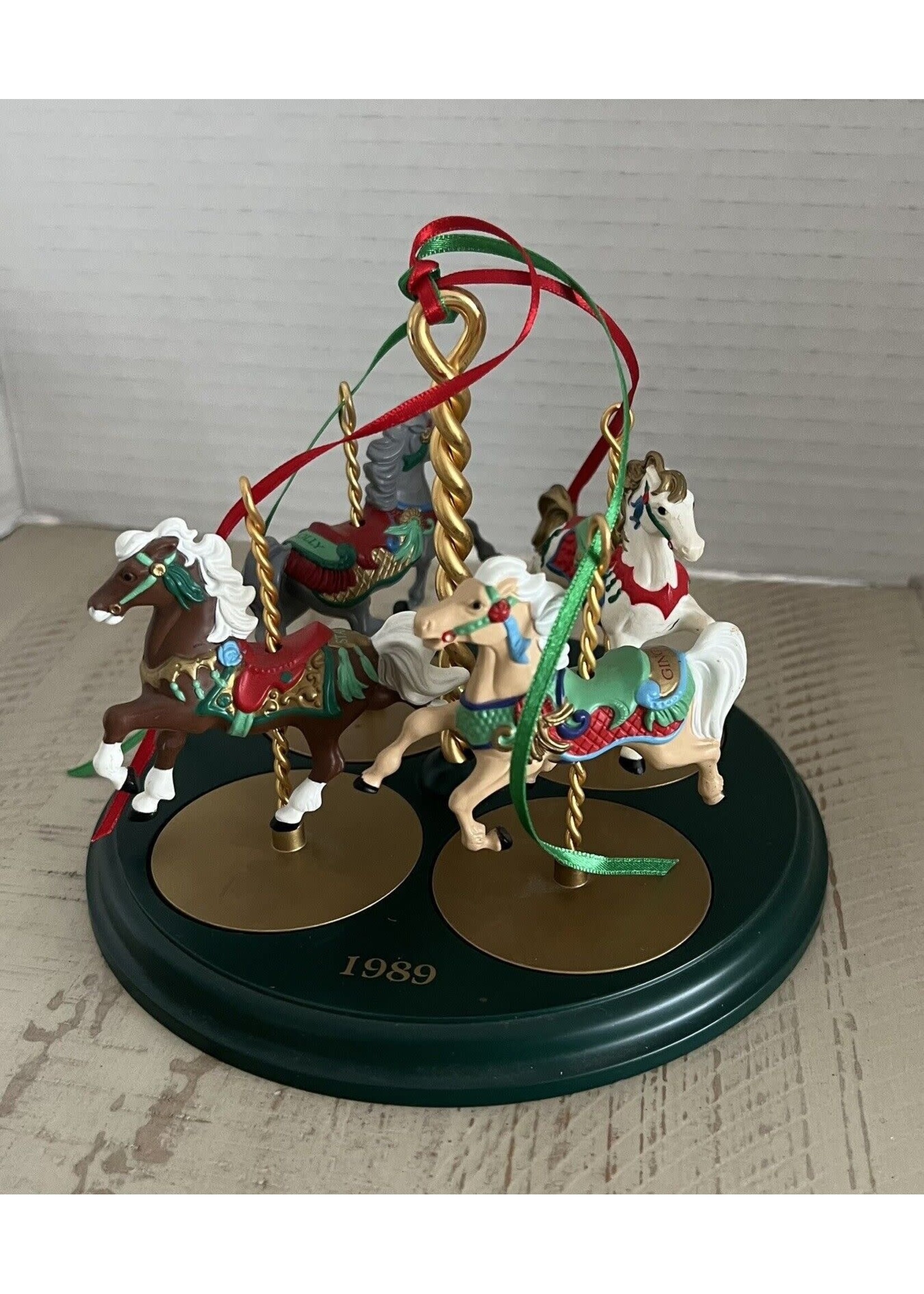 HALLMARK CHRISTMAS CAROUSEL HORSES AND STAND 1989