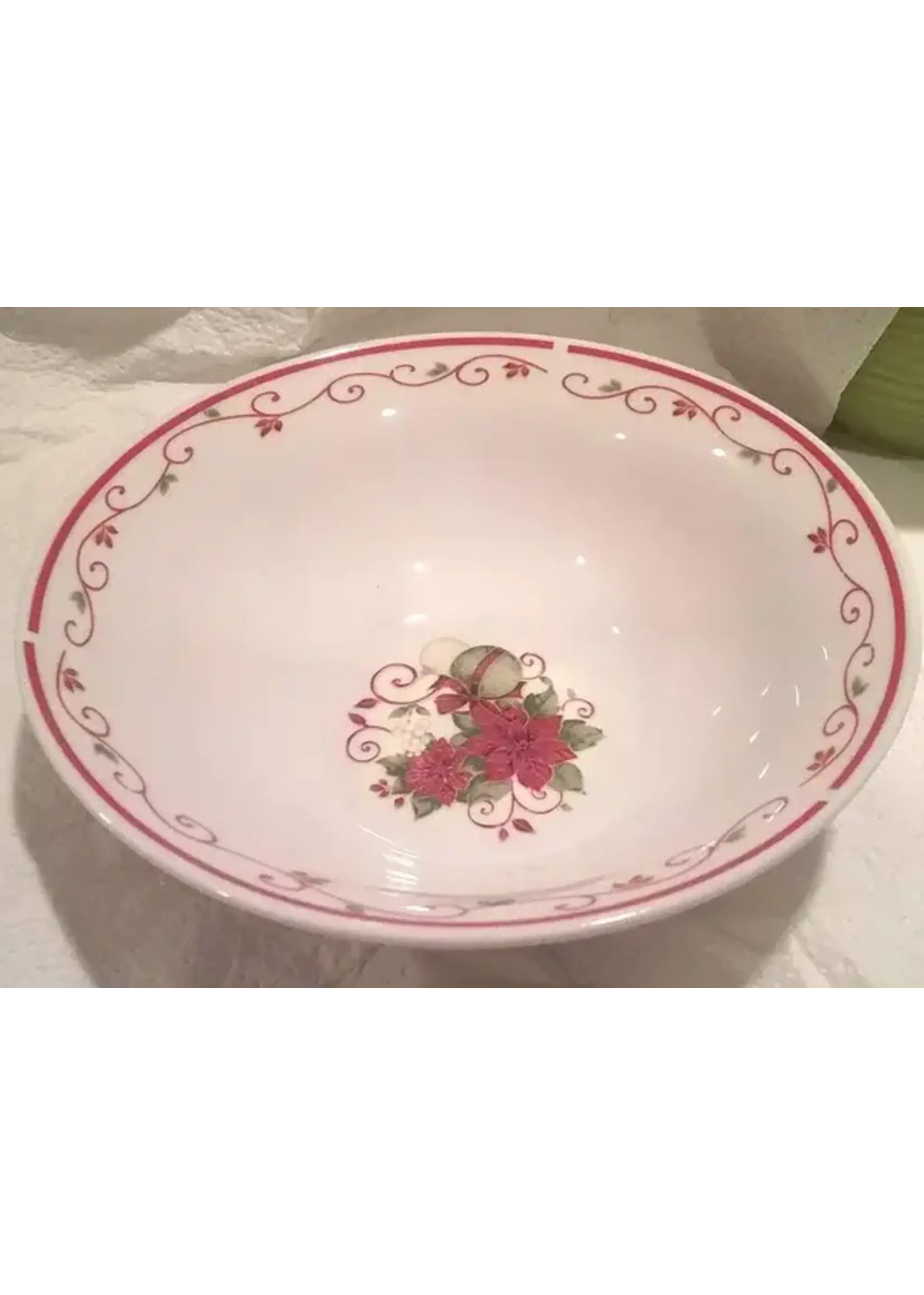 CHINA (MADE IN CHINA) CX701 POINSETTIA AND ORNAMENT SOUP/CEREAL BOWL