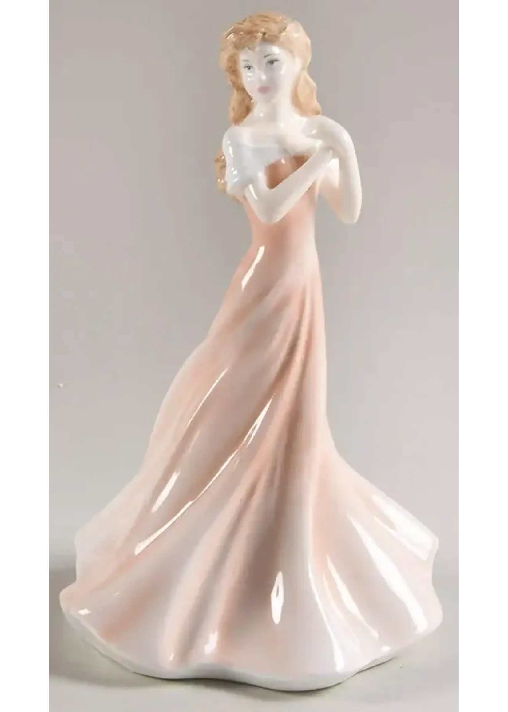 ROYAL DOULTON ROYAL DOULTON FIGURINE ALEXIS