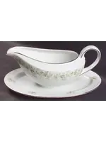 JOHANN HAVILANDFOREVER SPRING GRAVY BOAT W/ATTACHED UNDERPLATE