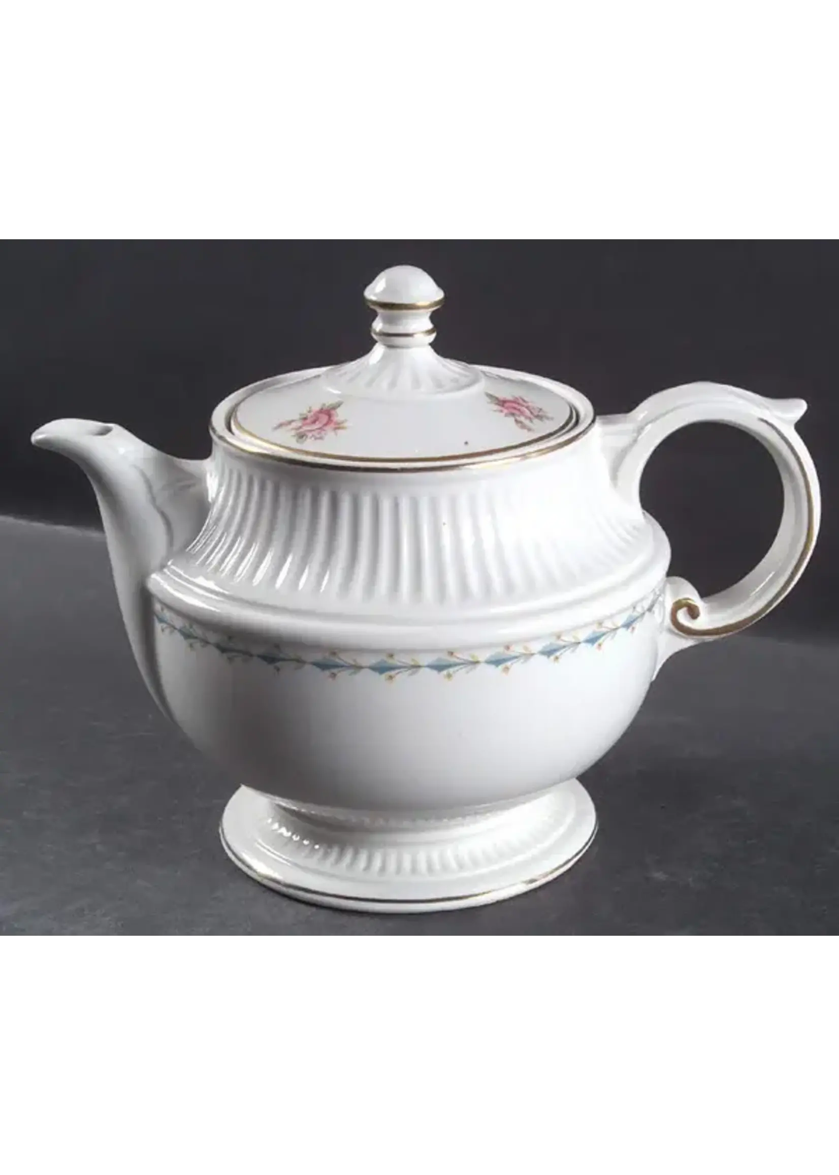 MOUNT VERNON COFFEE POT