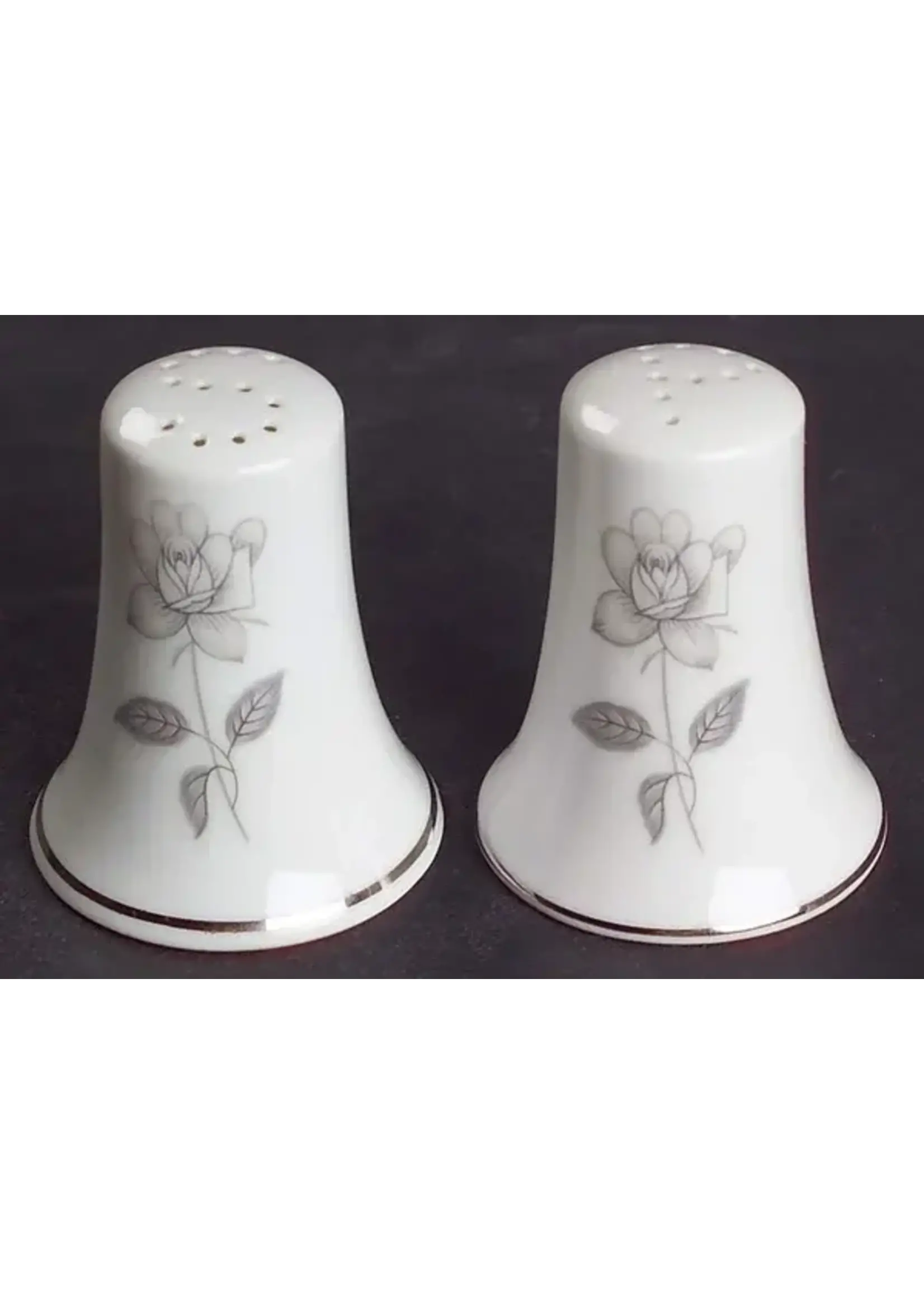 QUEENS ROYAL QUEENS ROYAL QUEENS ROYAL SALT AND PEPPER SET