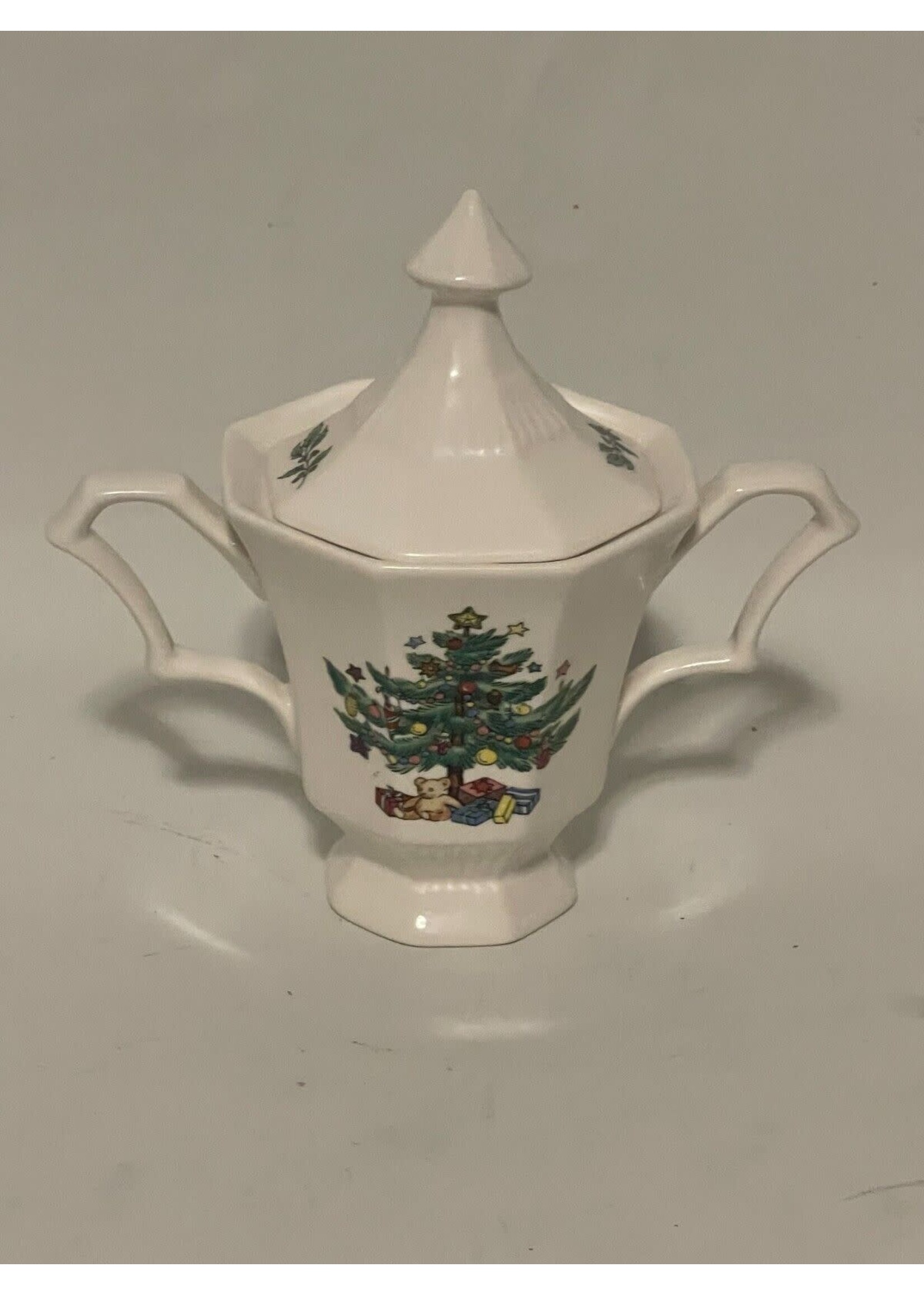 NIKKO CHRISTMASTIME SUGAR BOWL WITH LID 5 3/4"