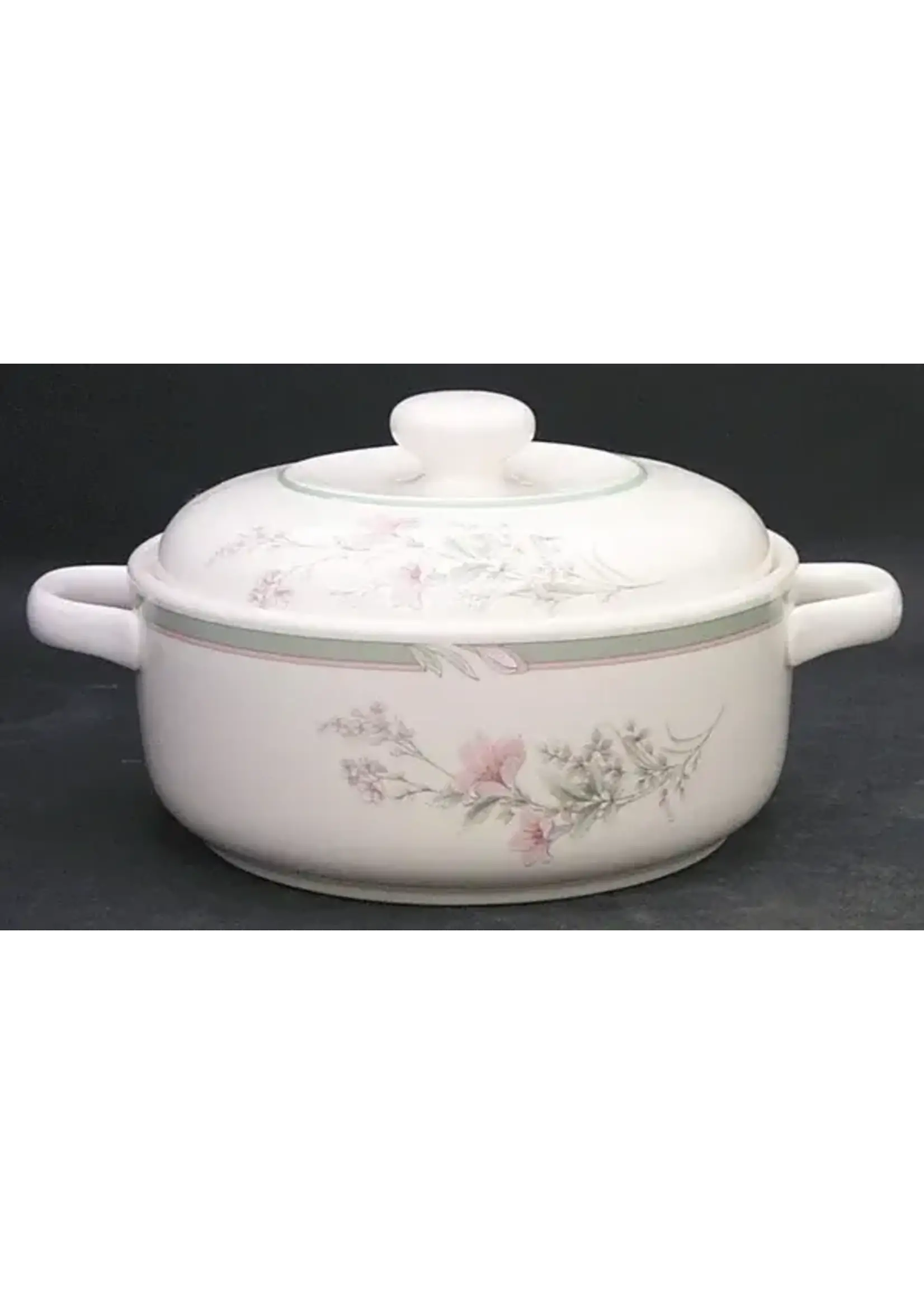 NORITAKE NORITAKE DEERFIELD 1.25 QT ROUND COVERED CASSEROLE DISH