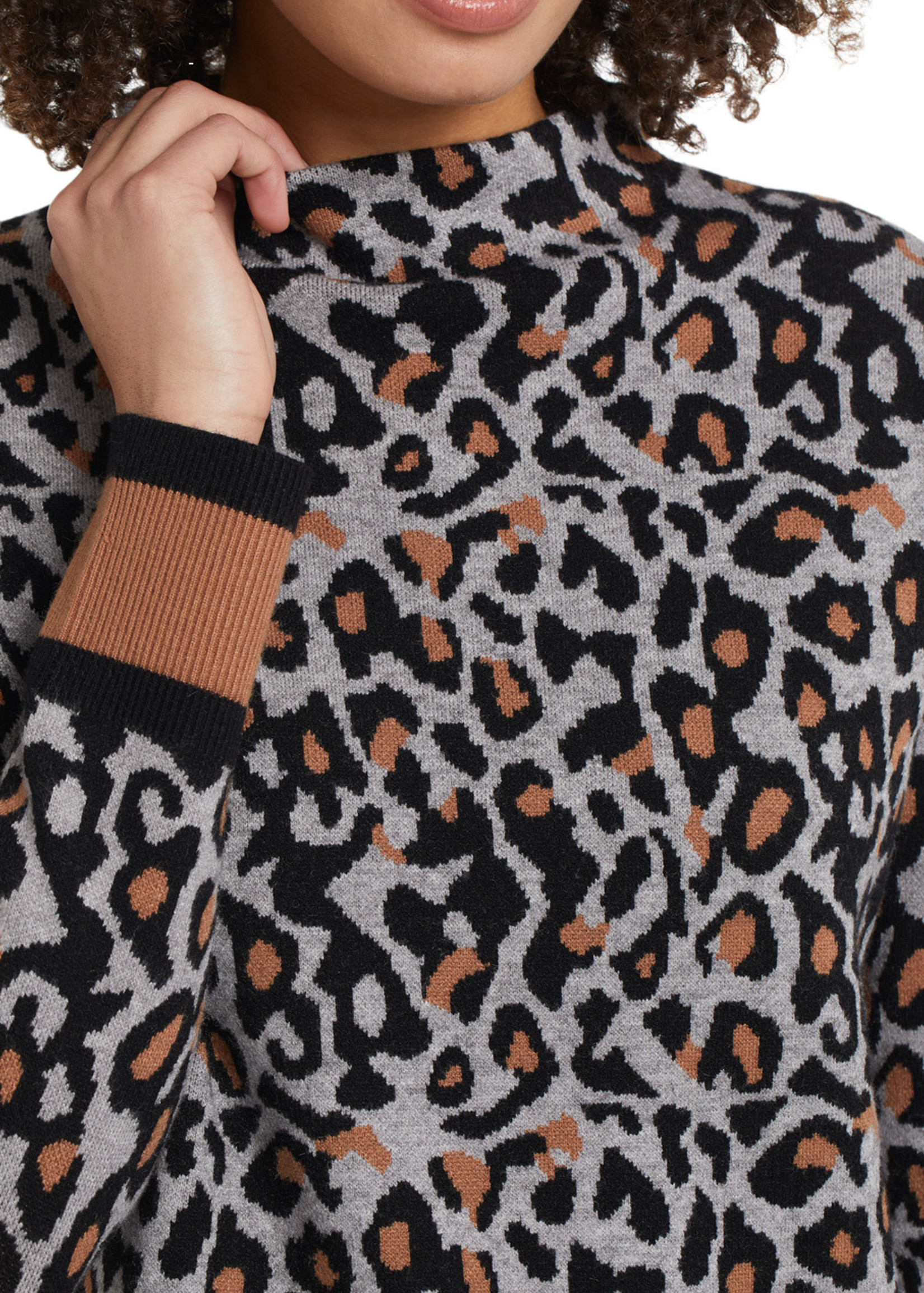 blue leopard sweater