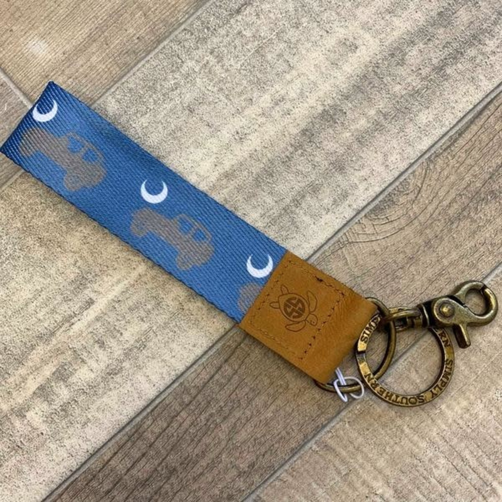 Simply Southern Simply Southern Leather Brass Key Chain