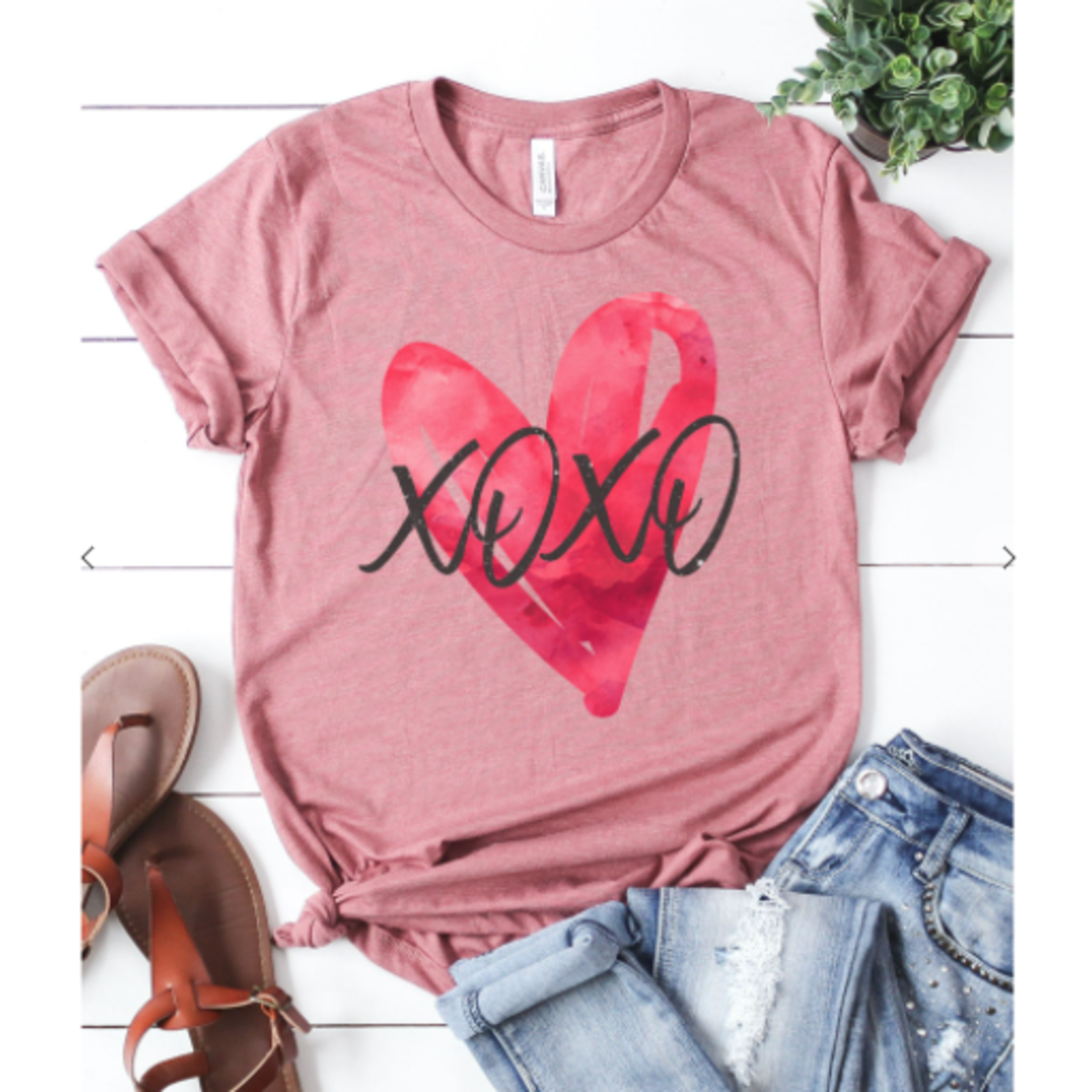 Kissed Apparel XOXO Heart Graphic T-Shirt M