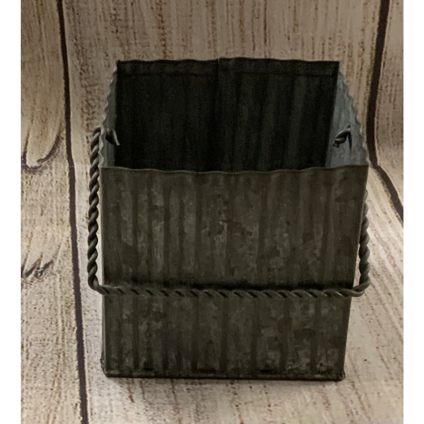 Meravic Small Metal Bucket