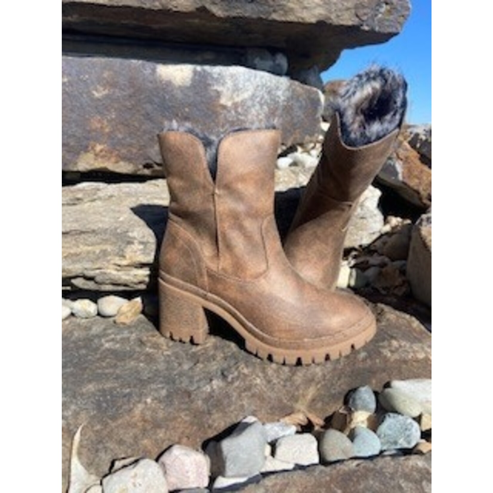 Very G Very G North Park Tan Boots