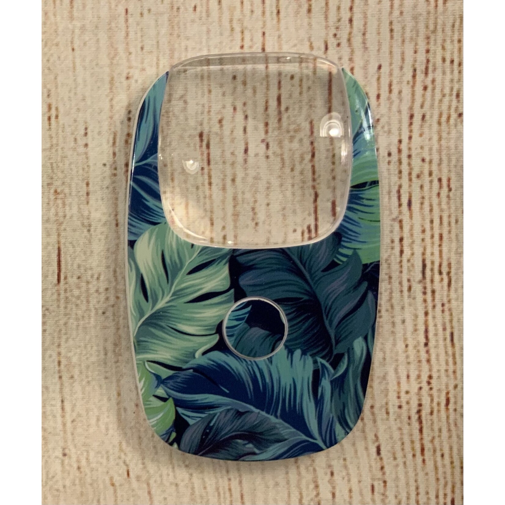 Optimum Optical Optimum Optical OptiCard LED Pocket Magnifier Blue/Green Leaves