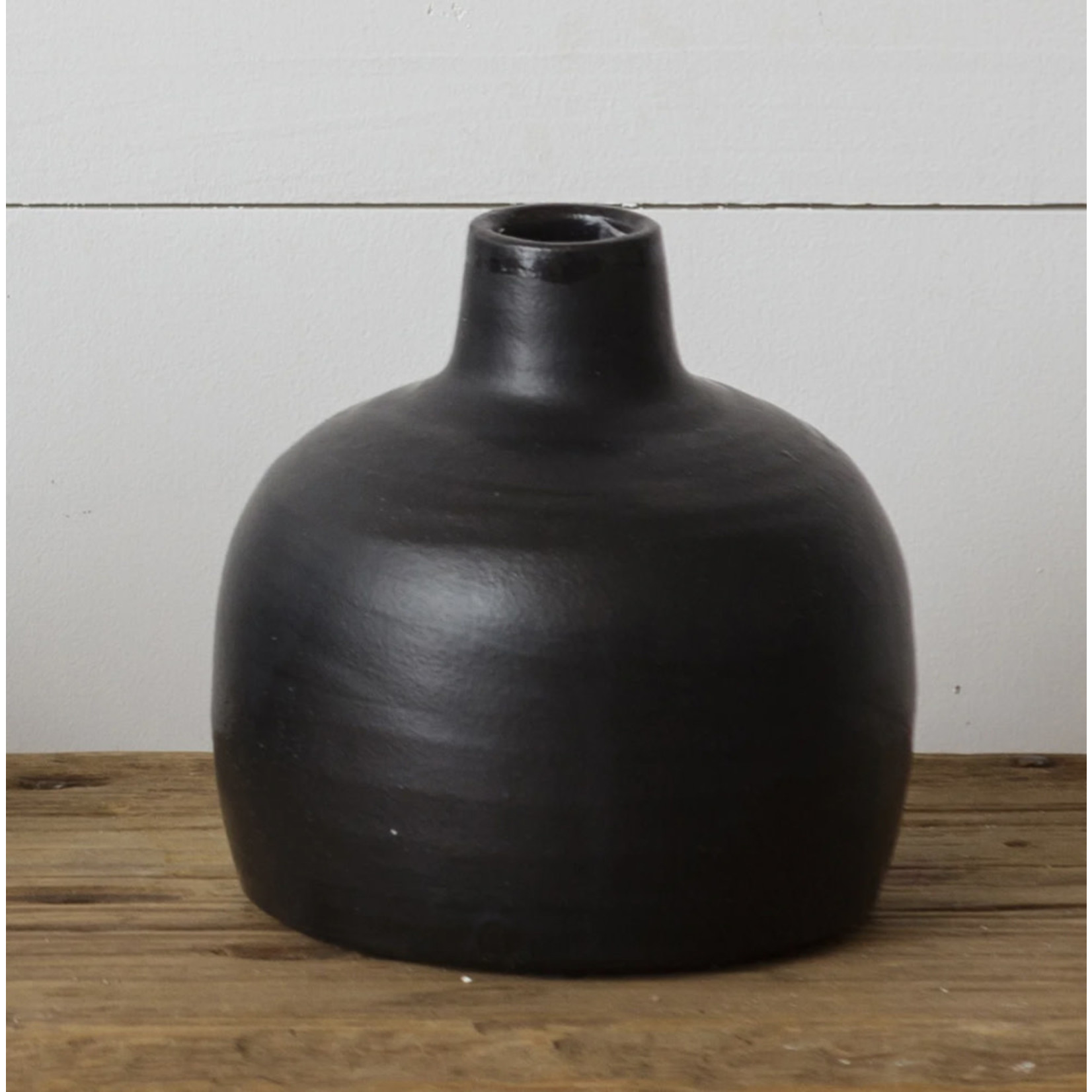 Audrey’s Black Matte Vase Small