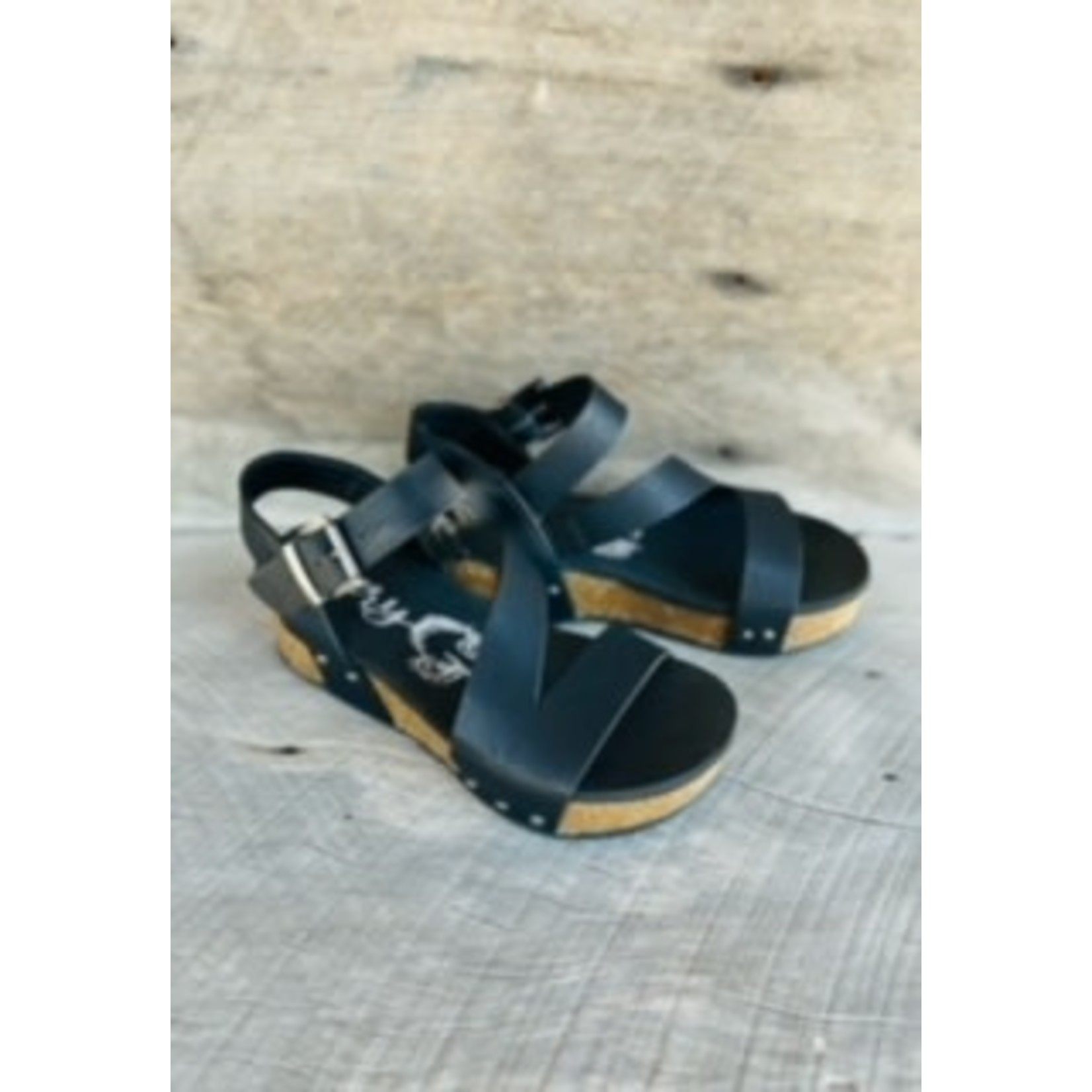 Very G Very G Shayne Wedge Black Size 10