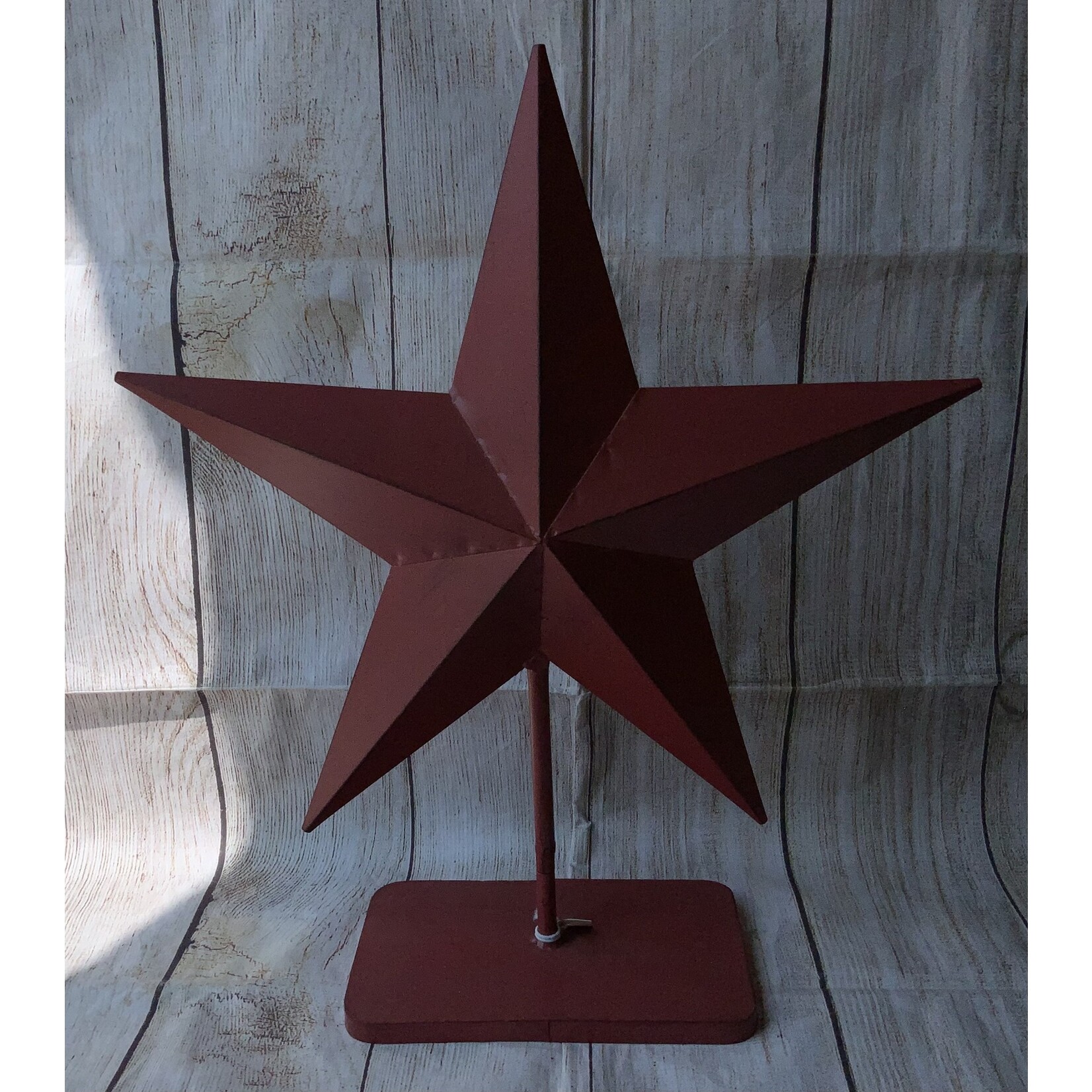 Transpac Red Metal Star on Stand