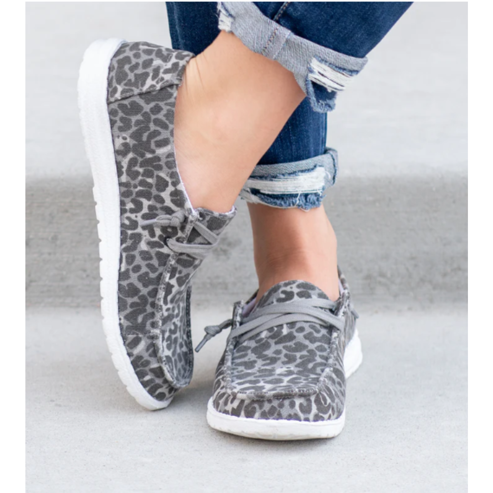 Gypsy Jazz Gypsy Jazz Cheetah 2 Slip On Gray