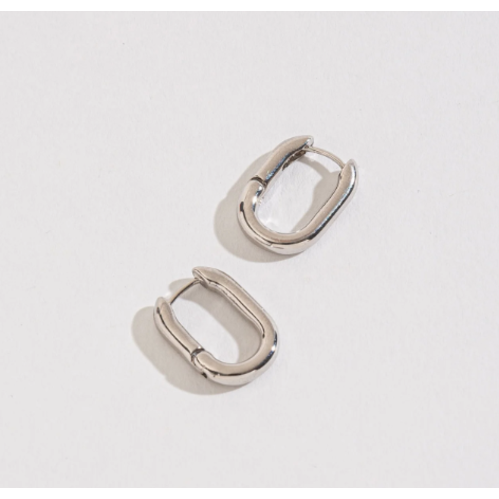 Howards Howard’s Medium Link Huggie Hoop Earrings Silver