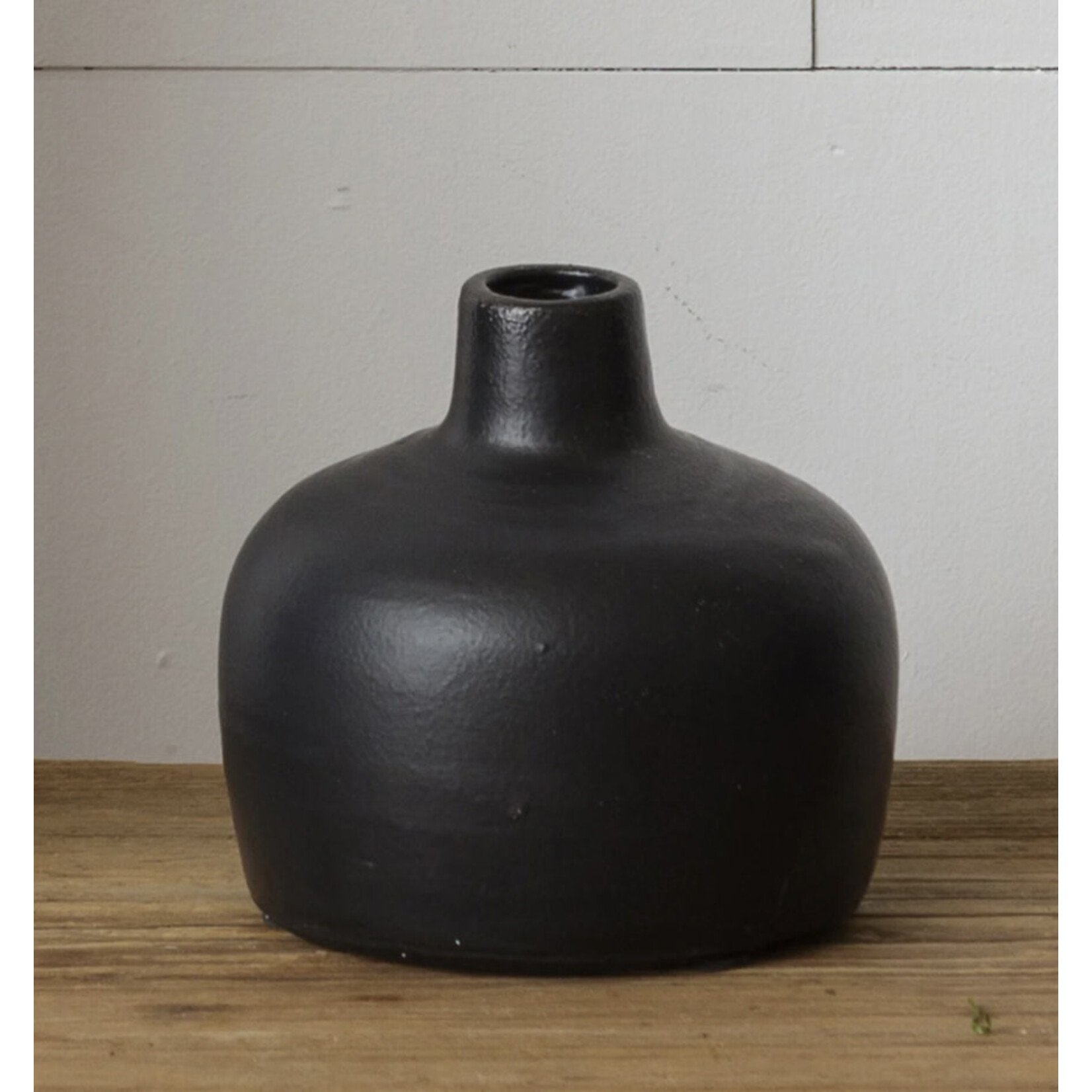 Audrey’s Black Matte Vase