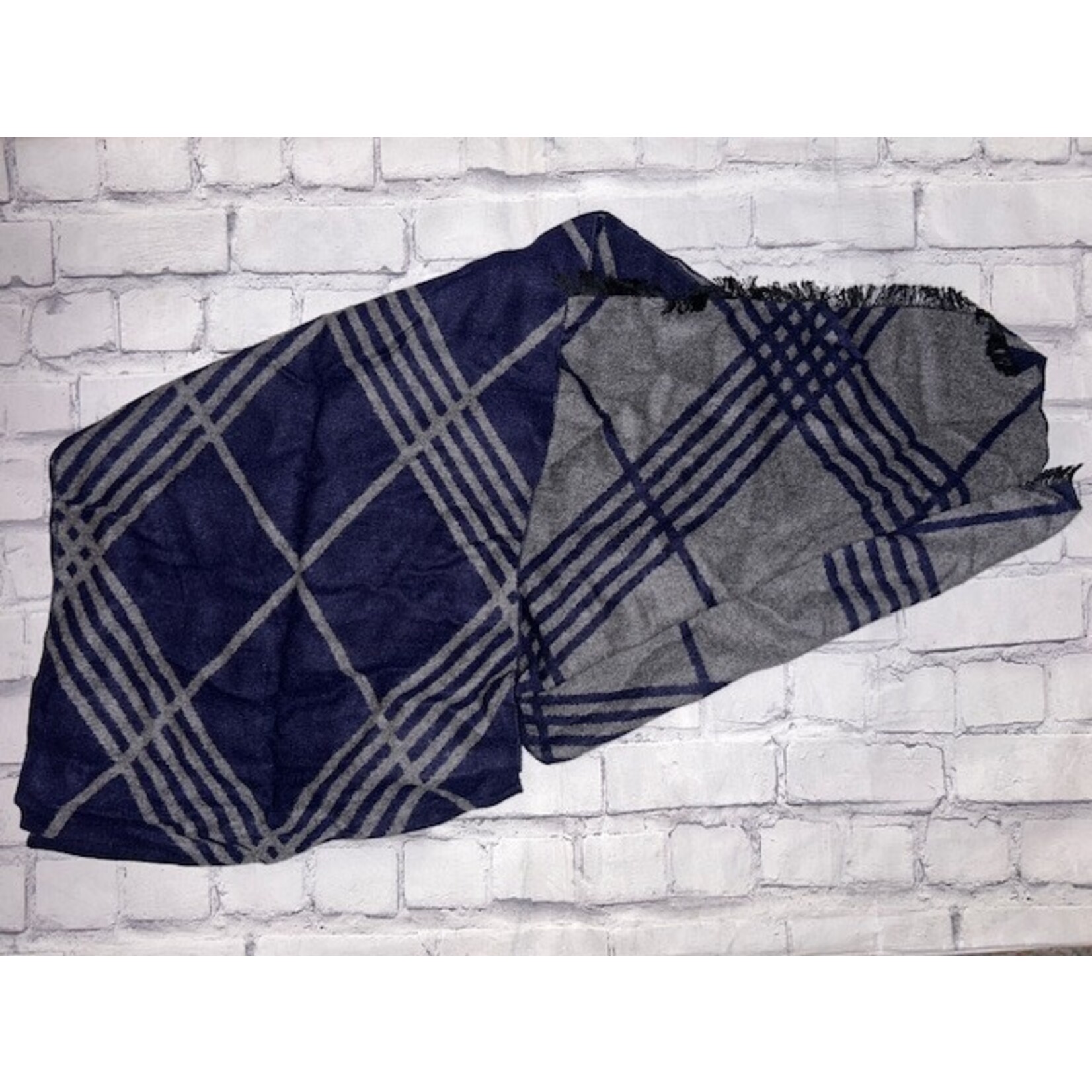 AGP Top it Off Reversible Line Pattern Scarf Navy/Gray