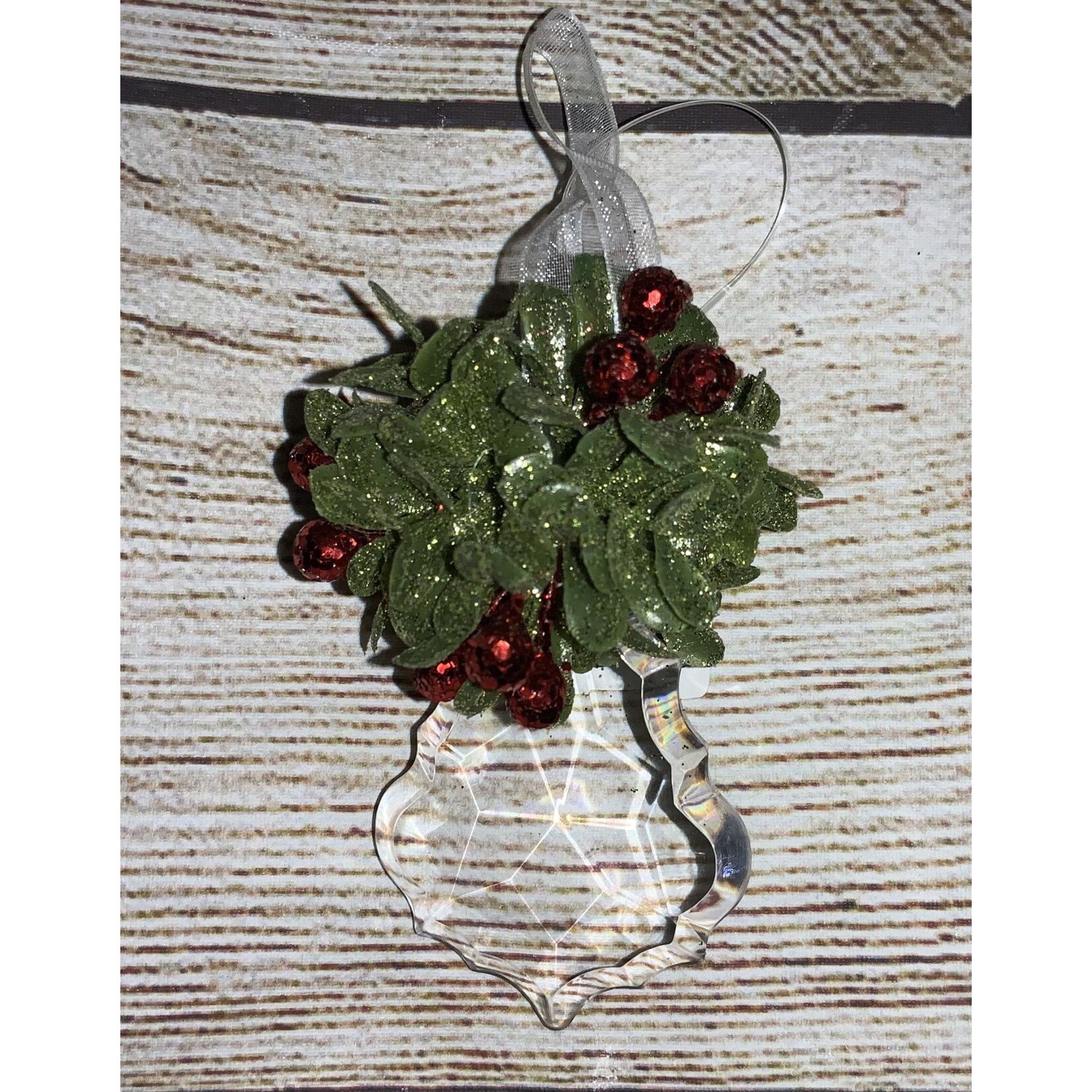 Ganz Kissing Krystal Teeny Mistletoe Fancy Mapleleaf