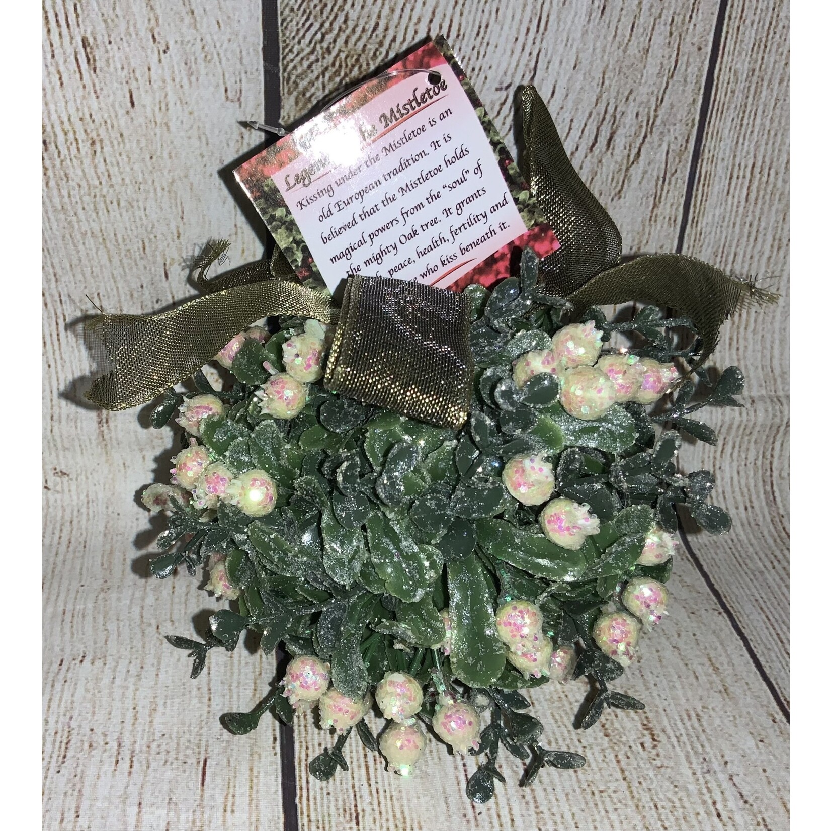 Ganz Kissing Krystal Mistletoe Ball White