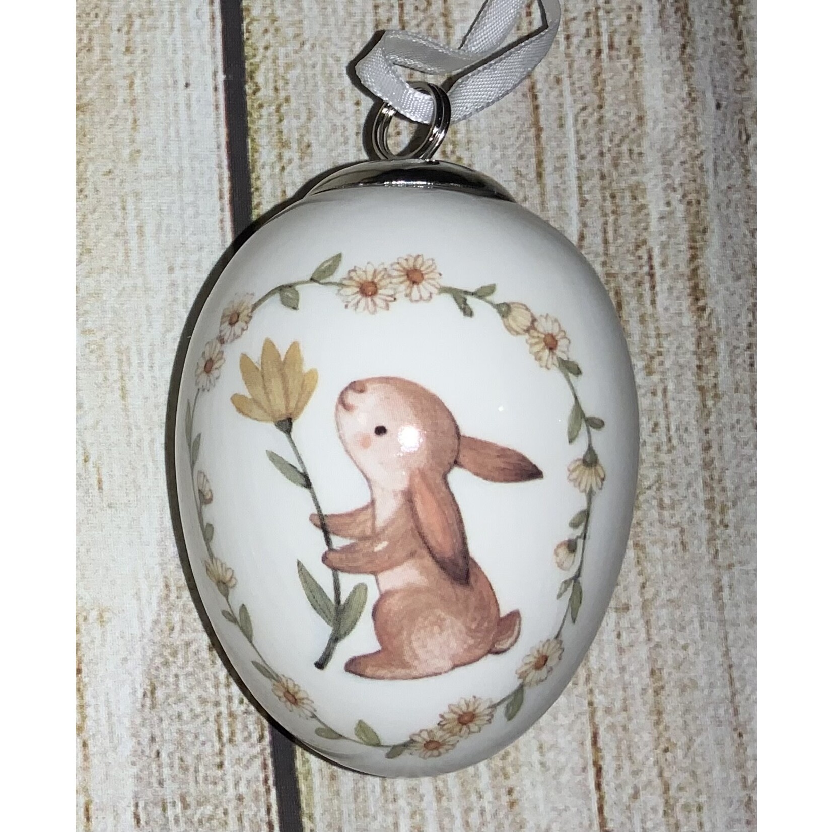 Ganz Dolomite Bunny Ornament Holding Flower Stem