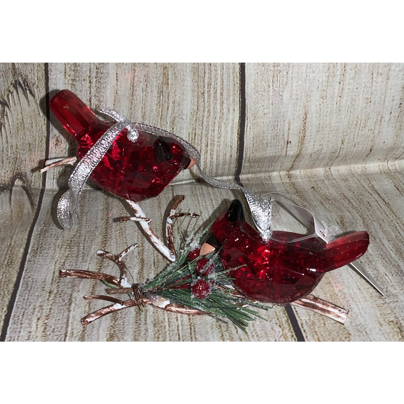 Evergreen Evergreen Acrylic Cardinals Ornament Sitting