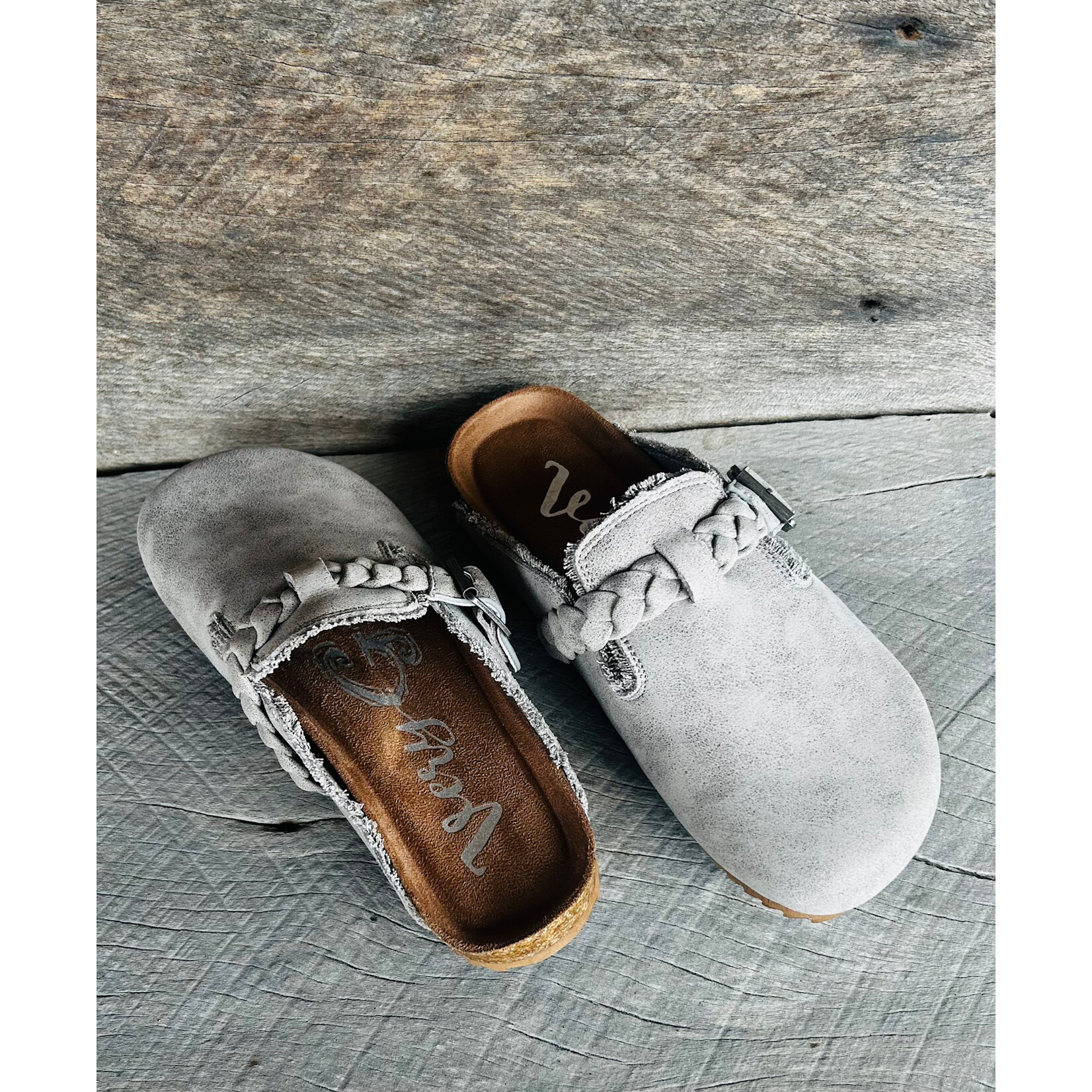 Very G Very G Iris 3 Clogs Grey